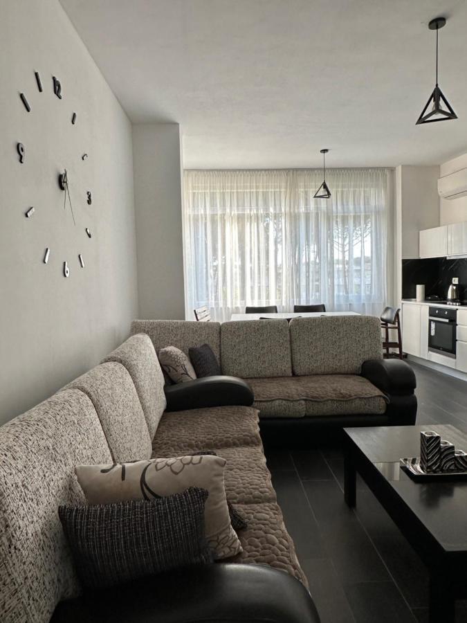Eme Apartments - Kompleksi Lura 2 Gjiri I Lalzit ドゥラス エクステリア 写真