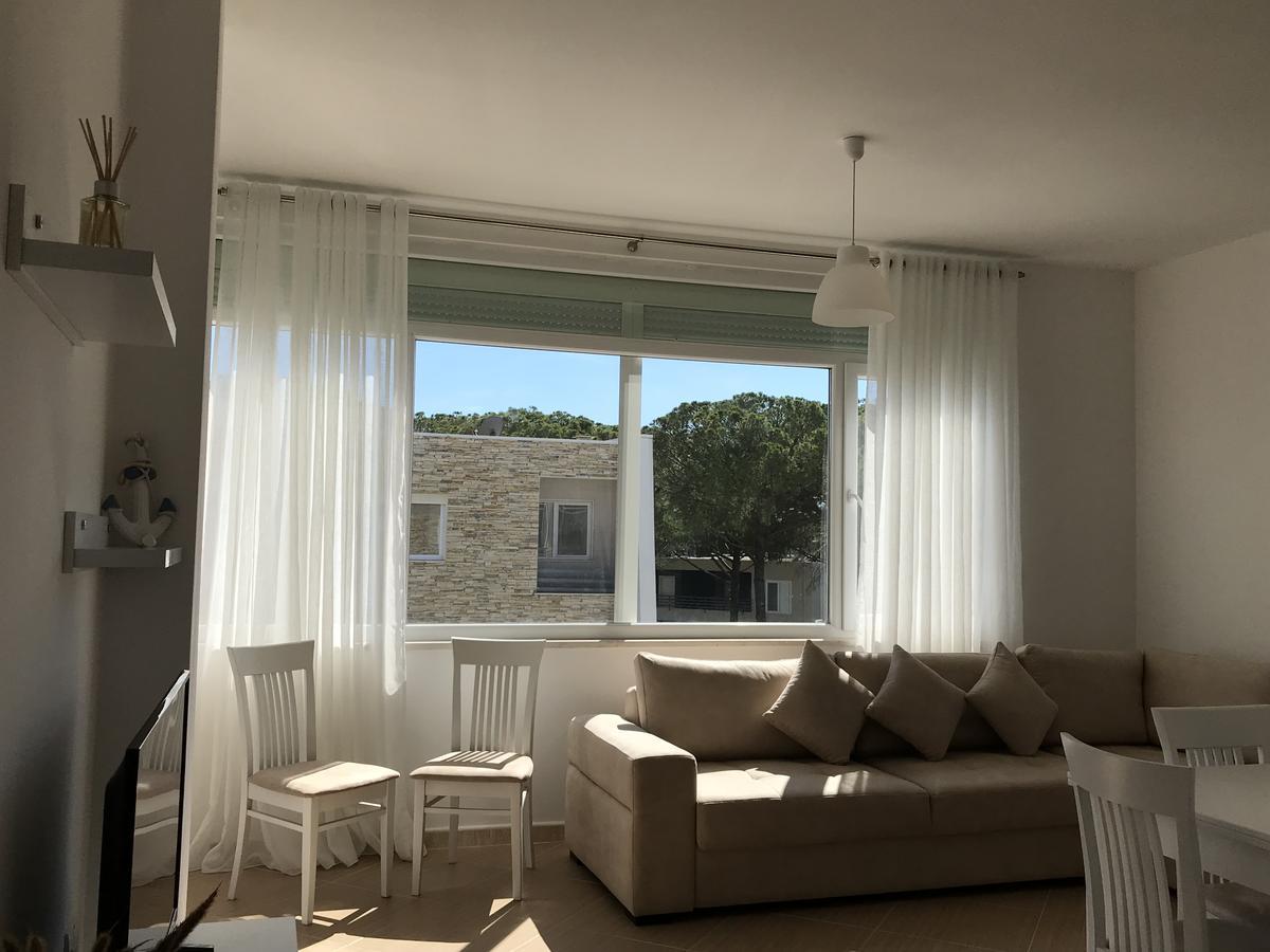Eme Apartments - Kompleksi Lura 2 Gjiri I Lalzit ドゥラス エクステリア 写真