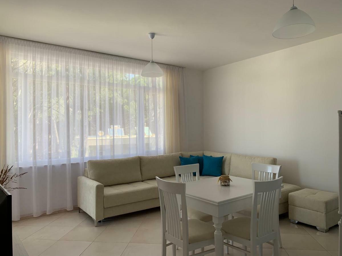 Eme Apartments - Kompleksi Lura 2 Gjiri I Lalzit ドゥラス エクステリア 写真